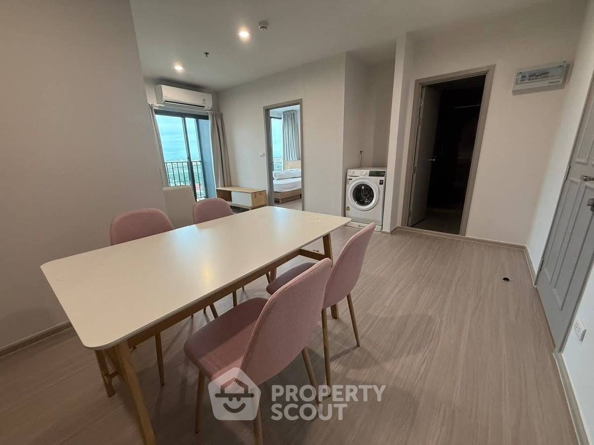 picture 2-BR Condo At The Parkland Phetkasem 56, MRT Lak Song 80m (ID 2230185) - 3/13