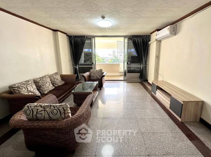 picture 3-BR 146 Sqm Condo At Pikul Place, 200m To BTS Saint Louis (ID 2006244) - 2/8