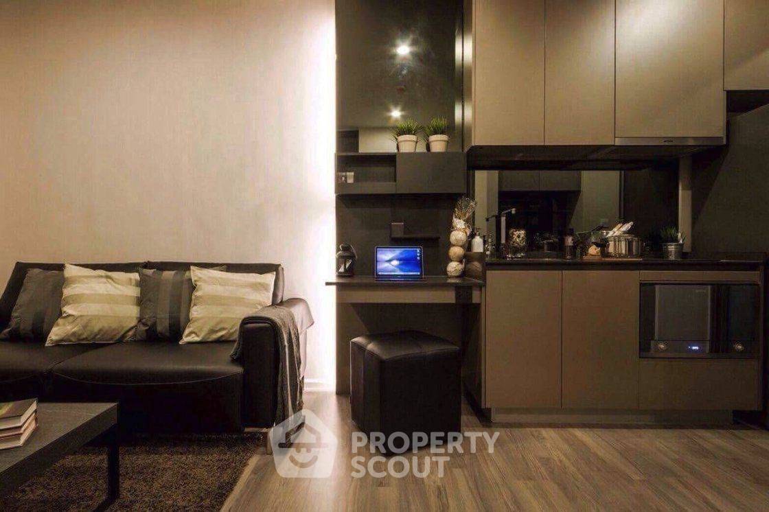 รูป คอนโด 1 ห้องนอนให้เช่า 35 ตร.ม. The Room Sathorn - St. Louis ใกล้ BTS สุรศักดิ์ ชั้น 7 (ID 690890) - รูปที่ 7/12