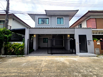 บ้านแฝด ลำลูกกา คลองเจ็ด : บ้านรีโนเวทใหม่พร้อมเข้าอยู่ บ้านฟ้าปิยรมย์ พรีเมียร์ พาร์ค เฟส10  ลำลูกกาคลอง 6 บึงคำพร้อย ปทุมธานี ซอย14 หันหน้าทิศใต้