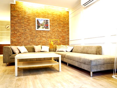 Townhouses for rent Khlong Toei : Renovated 3 Bedroom Townhouse in Sukhumvit 50 Area - BR49094TH