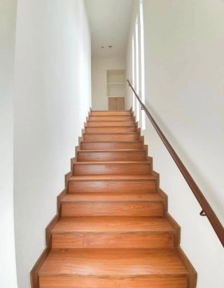 picture 2-Storey Detached House for Rent - 6/10