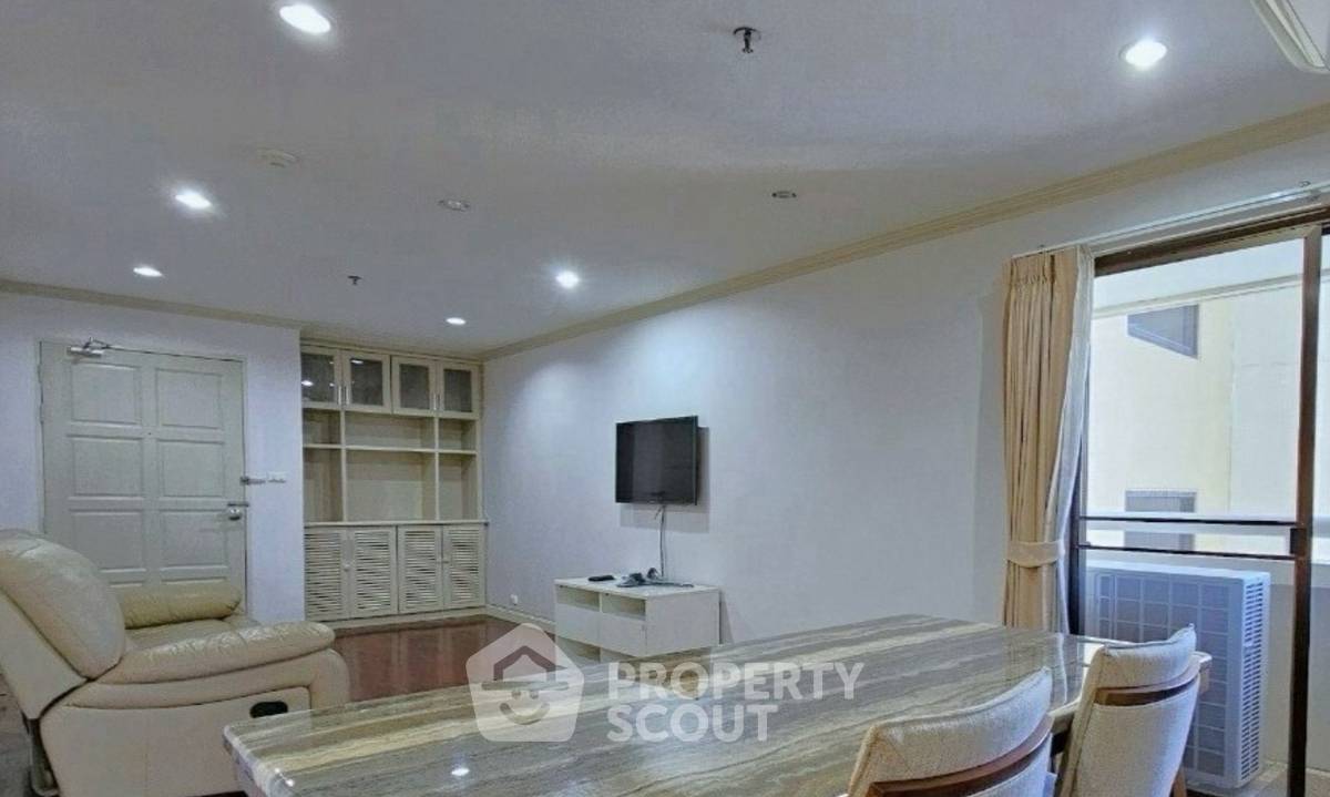 picture 2-BR 135 Sqm At Baan Suanpetch Condo Near BTS Phrom Phong (200m) (ID 3054581) - 2/5