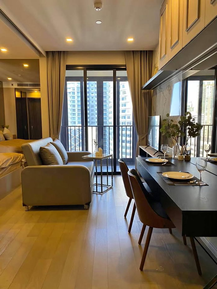 picture RS6843 For Rent: Ashton Asoke Condo, next to MRT Sukhumvit and near BTS Asoke - 1/9