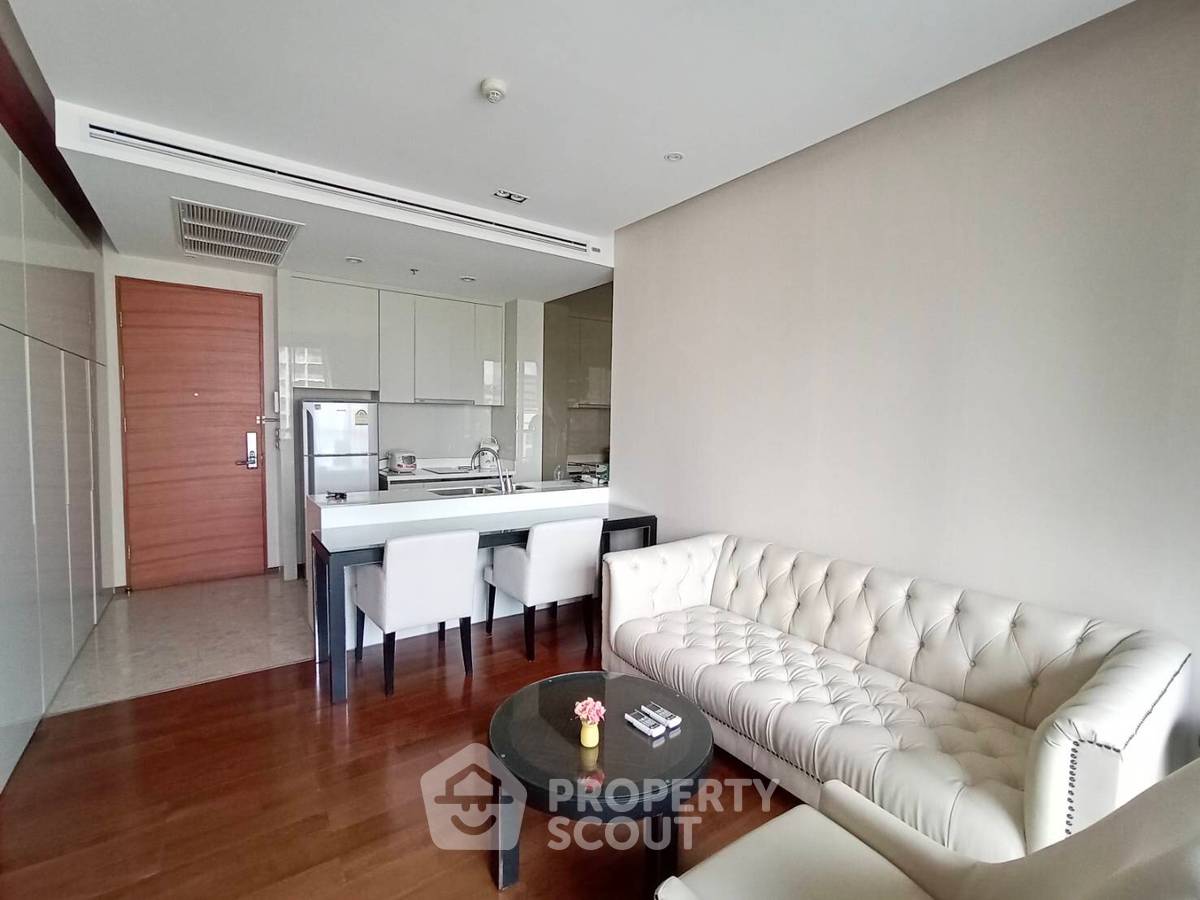 picture High-Floor 1-BR 55 Sqm The Address Sukhumvit 28, 300m To BTS Phrom Phong (ID 211802) - 1/17