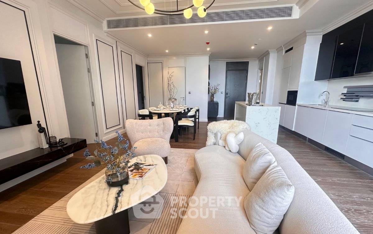 picture 3-BR 123 Sqm Condo In Muniq Langsuan, 23rd Floor Near BTS Ratchadamri (ID 3054123) - 1/9