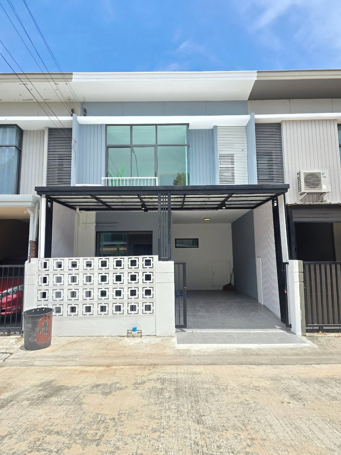 รูป ทาวน์เฮ้าส์สไตล์โมเดิร์น รีโนเวทใหม่ทั้งหมด หมู่บ้านพฤกษาวิลล์ 64 สายไหม ถ.สายไหม เขตสายไหม ทำเลดี สวย ถูกคุ้ม - รูปที่ 2/29
