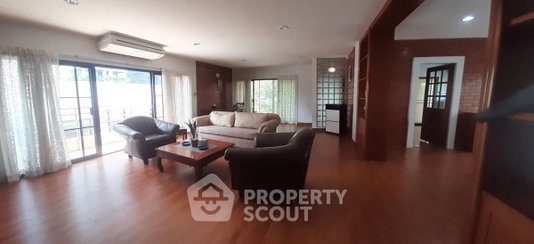 รูปภาพ คอนโด 3 ห้องนอน 225 ตร.ม. City Nest Apartment ใกล้ BTS พร้อมพงษ์ 200 ม. (เลี้ยงสัตว์ได้) (ID 631074)