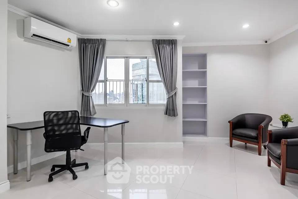 รูป คอนโด 3 ห้องนอน ขนาด 223 ตร.ม. ที่ Fifty Fifth Tower Thong Lor ใกล้ BTS ทองหล่อ 200 ม. (ID 3051753) - รูปที่ 11/30