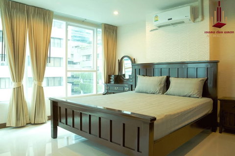✨ For Sale : Sukhumvit Living Town Condo ✨ 💰 Only 7,300,000 THB