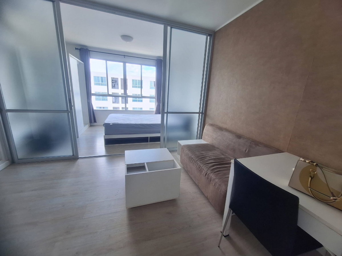 picture D Condo Sign for rent, available immediately. Size: 30 sq.m., 8th floor, Building B. - 15/16