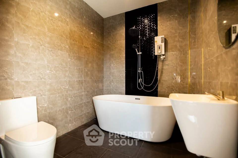 รูป วิลล่า 4 ห้องนอนให้เช่า ใน นาเกลือ พัทยา (296 ตร.ม.) (ID 3057367) - รูปที่ 6/15