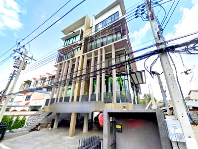สำนักงาน กรุงเทพมหานคร : H0816♚อาคารสำนักงาน ขาย 8 ห้องน้ำ⚝ลาดพร้าว♜ใกล้เซ็นทรัลอีสต์วิลล์∞099-5919653,065-9423251▚Line@sureresidence