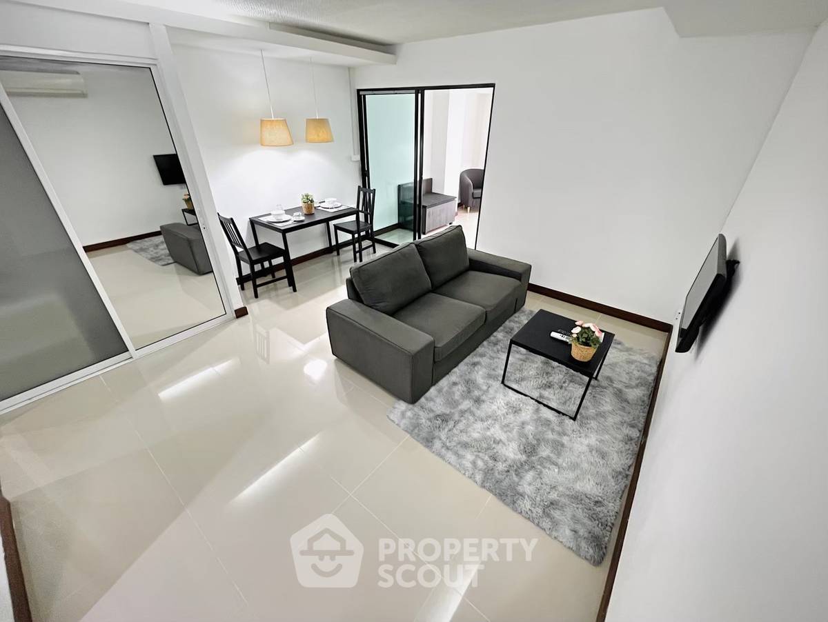 picture Well-Priced 1-BR Condo At Waterford Sukhumvit 50,  BTS On Nut (ID 592364) - 1/10