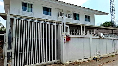 Twin houses for rent Chiang Mai : 🍃 House for RENT! 3BED 2BATH - in Town !! near The Prince Royal School, Chiangmai International School (CMIS), 7-11, Market and etc.