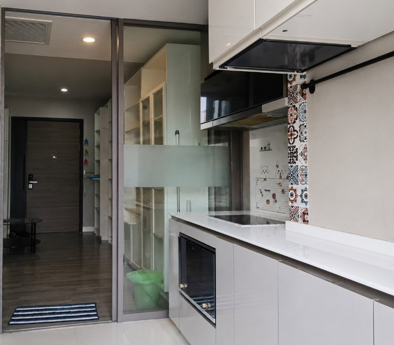 รูป The Room Sathorn-TanonPun 1BR 46.78 ตร.ม. ใกล้ BTS สาทร ดีลสาทรสุดคุ้ม - U6494177 - รูปที่ 3/7