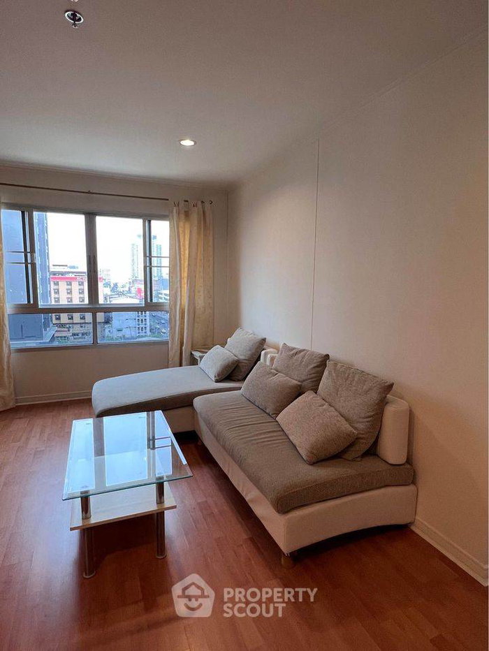 picture 2-BR Condo For Rent, Lumpini Ville Ramkhamhaeng 44, 8th Floor (ID 1164648) - 3/12