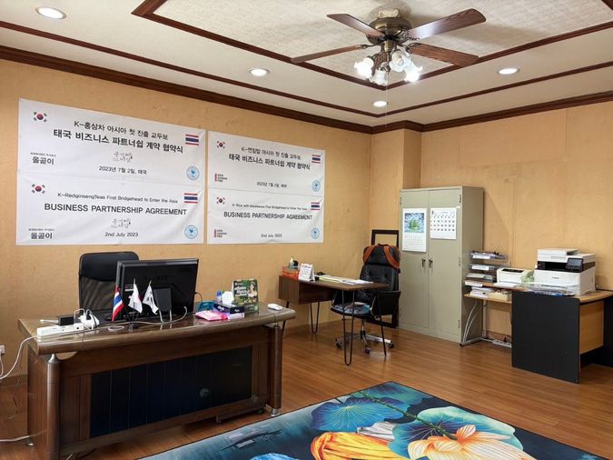 3-bed townhouse for sale, 20 sq wah, Baan Klang Muang The Royal Monaco Srinakarin - Pattanakarn