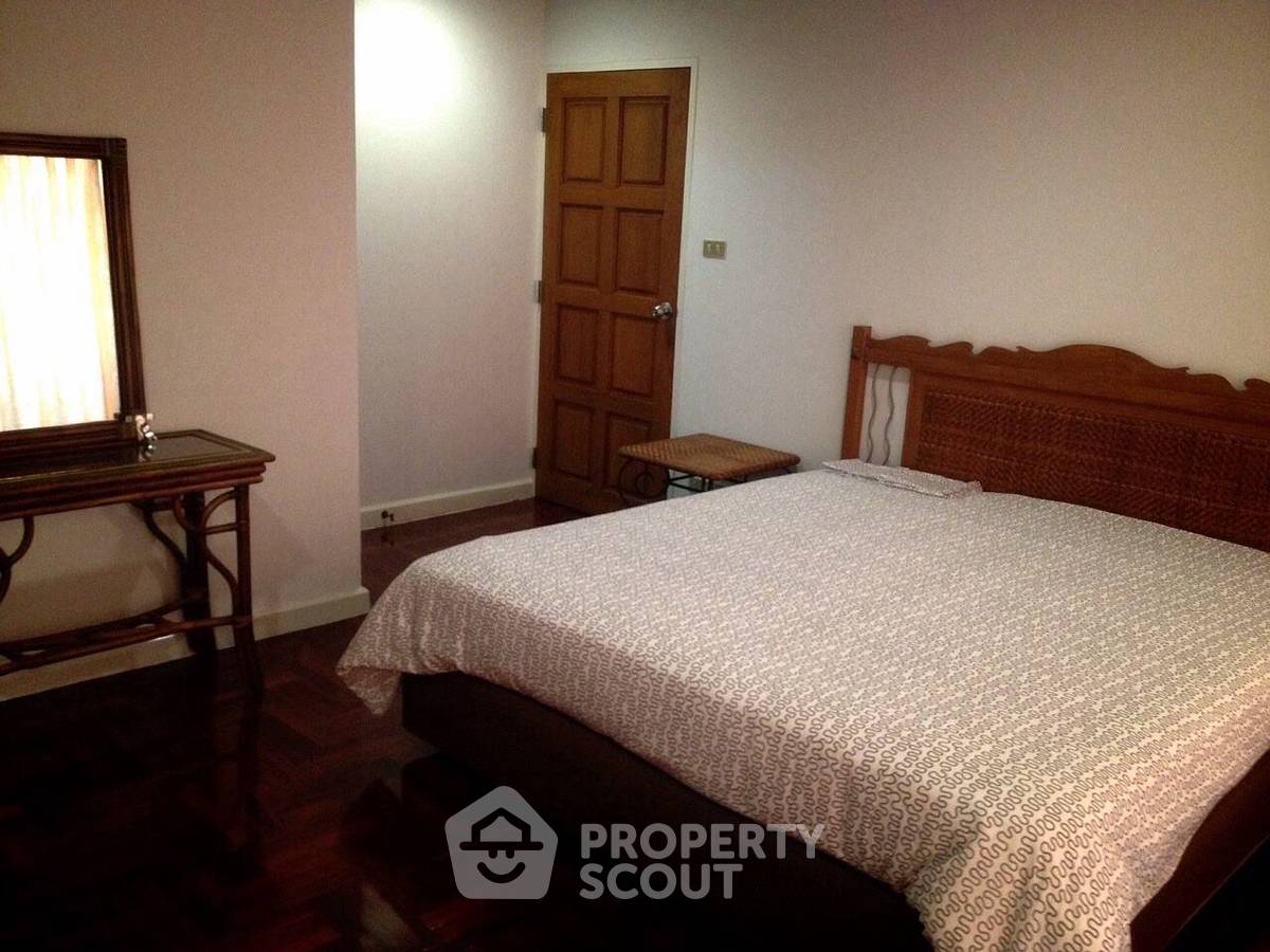 picture High-Floor 3-BR 144 Sqm At Richmond Palace, BTS Phrom Phong (ID 513684) - 3/6