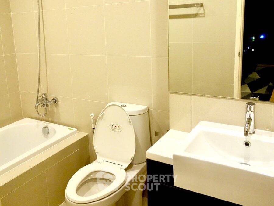picture 1-BR Condo Noble Reflex, 55 Sqm, 200m to BTS Ari (ID 435775) - 4/12