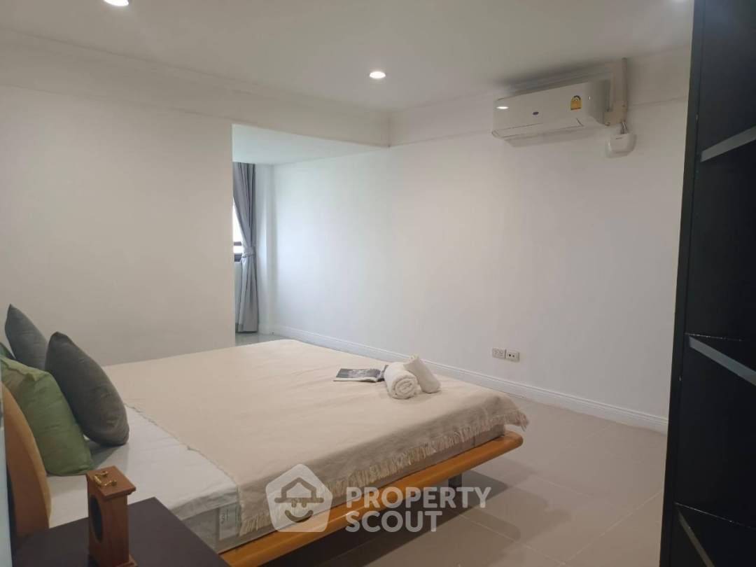 picture 3-BR 156 Sqm Condo At The Waterford Park Sukhumvit 53, BTS Thong Lor (ID 985418) - 7/18
