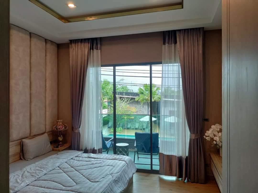 picture Luxury 4 Bed Pool Villa Pattaya - Prime Location close to Motorway - 10/26