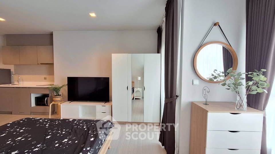 picture 1-BR 25 Sqm, 18th-Floor At Life Asoke - Rama 9, 300m to MRT Phra Ram 9 (ID 2242003) - 3/6