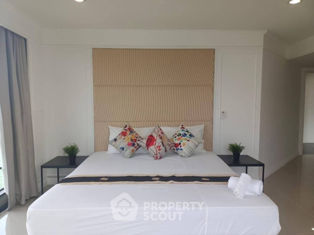 picture 3-BR 156 Sqm Condo At The Waterford Park Sukhumvit 53, BTS Thong Lor (ID 985418) - 6/18