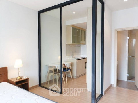 Pet-Friendly 1-BR 30 Sqm, Maru Ekkamai 2, 16th-Floor Near BTS Ekkamai (ID 1591394)