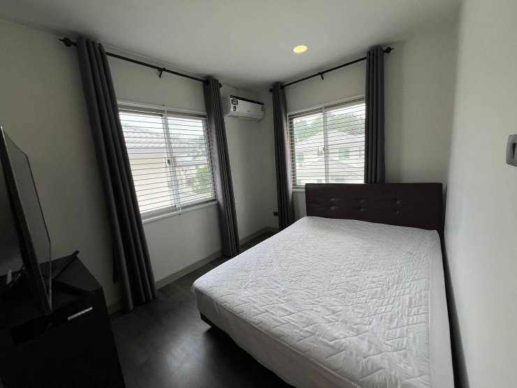 รูป บ้านให้เช่า บ้านเดี่ยว 2 ชั้น หลังมุม 65 ตร.วา พร้อมอยู่  หมู่บ้านไลฟ์ อิน เดอะ การ์เด้น บ้านฉาง ระยอง
 - รูปที่ 19/20