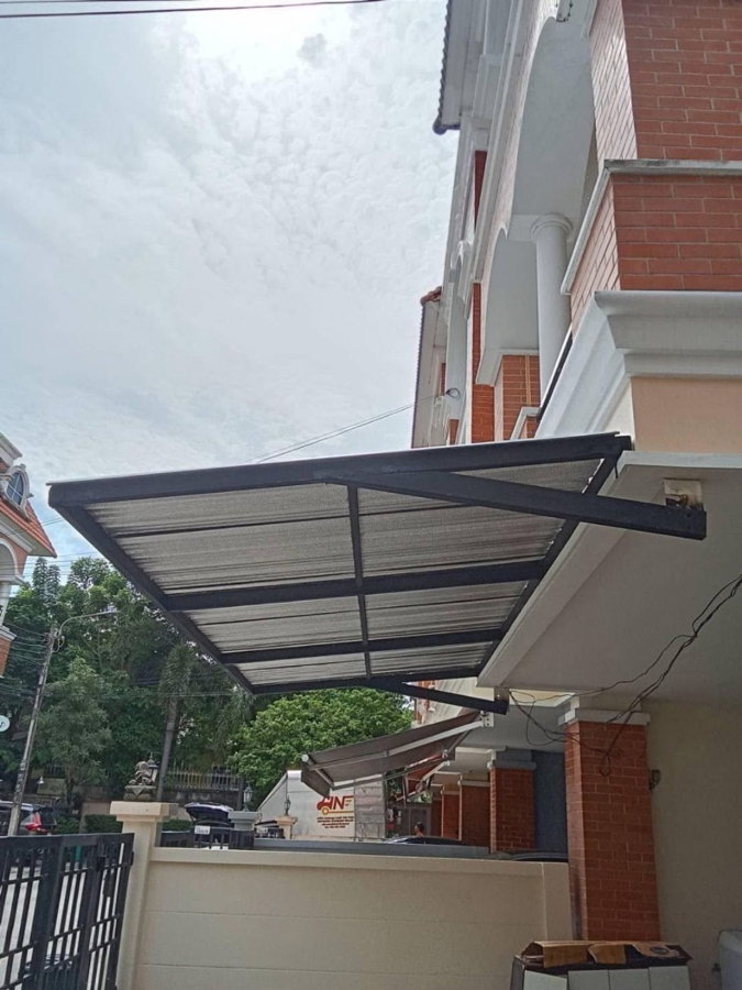 รูป 🏡✨ ให้เช่าบ้าน ลาดพร้าว – เลียบด่วนเอกมัย–รามอินทรา ✨🏡 3.5 ชั้น ⭐ บ้านหลังมุม เป็นส่วนตัว - รูปที่ 1/10