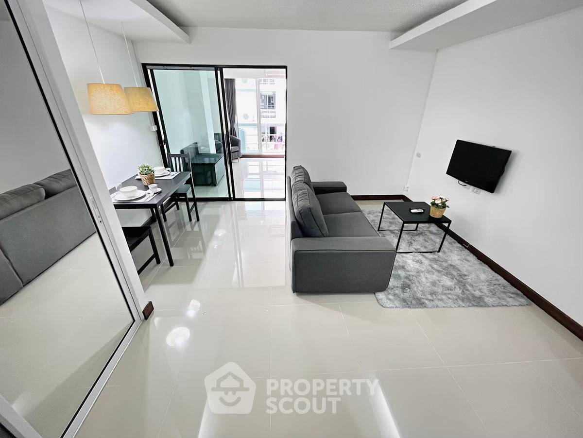 picture Well-Priced 1-BR Condo At Waterford Sukhumvit 50,  BTS On Nut (ID 592364) - 6/10