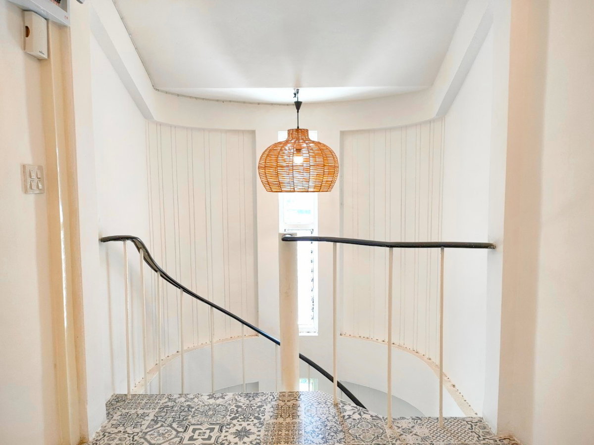 picture CB066, House for sale in Lat Phrao, 8-10 car parking, near MRT Mahadthai station. - 5/10