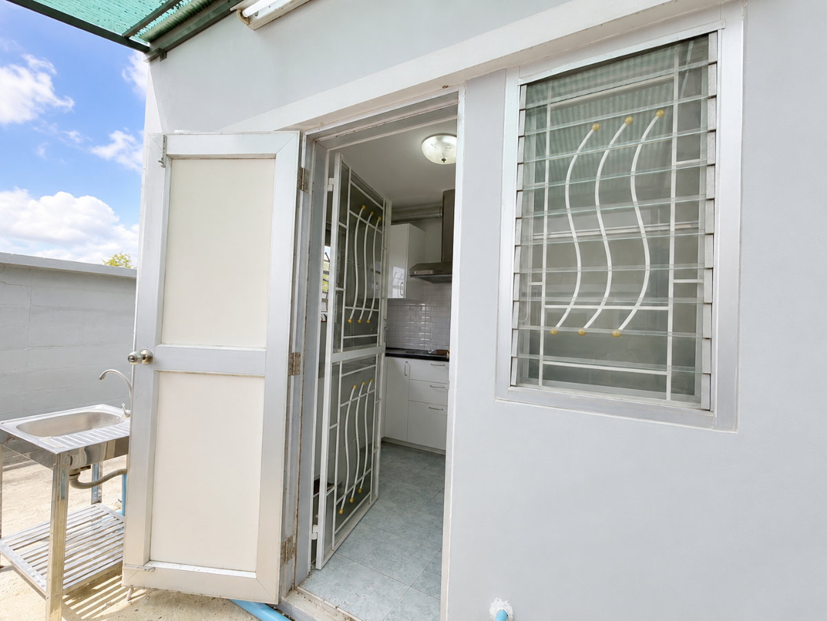รูป 🏡 บ้านเดี่ยว 2 ชั้น หลังใหญ่ พร้อมเฟอร์ฯ ครบ เพียง 3.5 ล้านบาท! 🏡 - รูปที่ 9/30