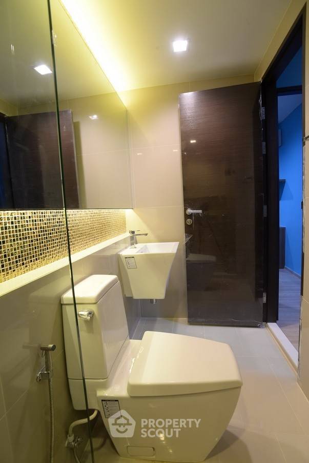 picture 2-BR Condo For Rent, Rhythm Sathorn, 300m to BTS Saphan Taksin (ID 1807853) - 4/5