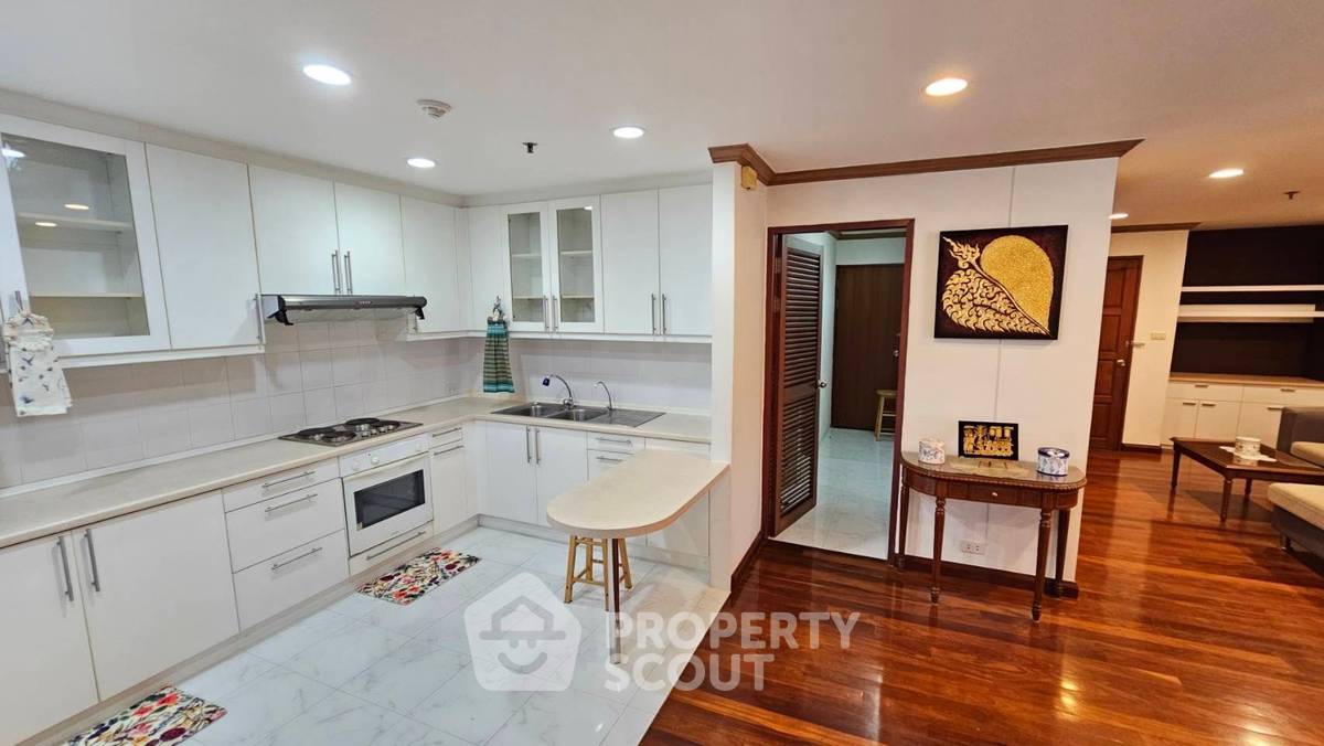 รูป คอนโด 2 ห้องนอน ชั้นสูง 136 ตร.ม. บ้านสวนเพชร ใกล้ BTS พร้อมพงษ์ 200 ม. (ID 1177613) - รูปที่ 7/28