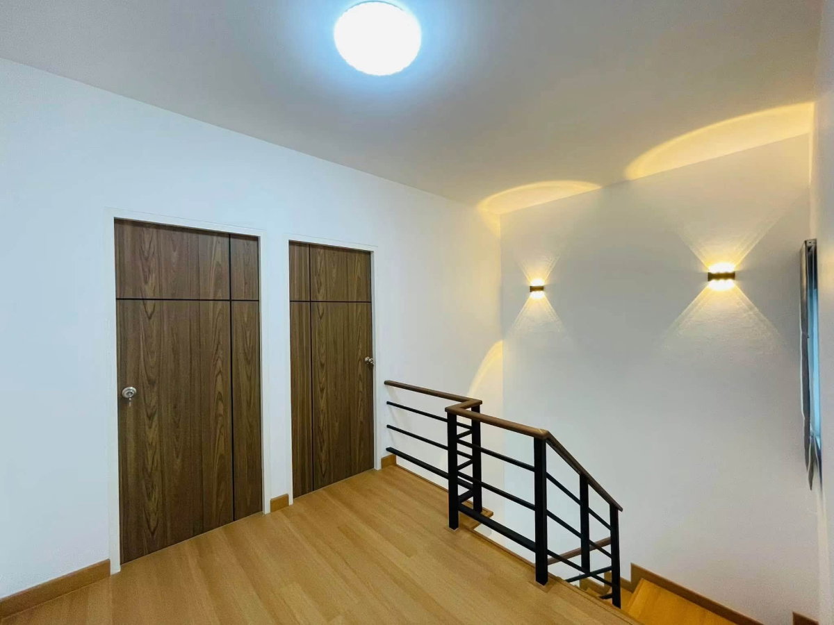 รูป ขายบ้านแฝดรีโนเวทใหม่ ม.เมโทรปาร์ค เขาน้ำซับ ม.เกษตร ศรีราชา - รูปที่ 9/16