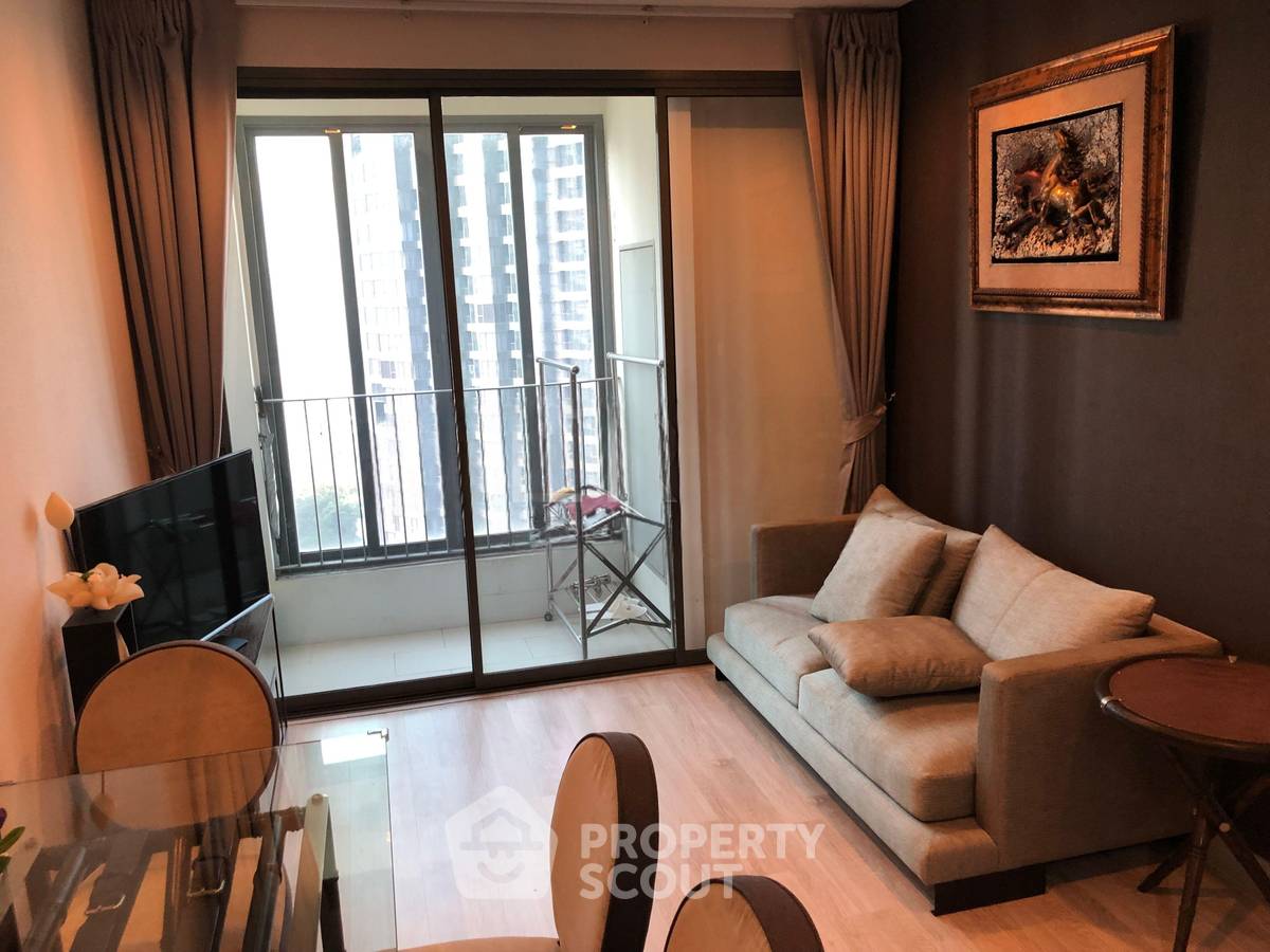 picture 20th-Floor 2-BR 54 Sqm At Ideo Mobi Rama 9, 200m to MRT Phra Ram 9 (ID 3054824) - 2/9