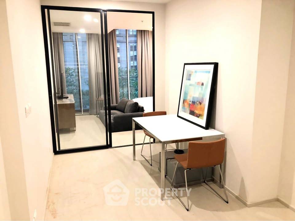 รูป คอนโด 1 ห้องนอน Noble Ploenchit ใกล้ BTS เพลินจิต 100 ม. (ID 3032769) - รูปที่ 1/6