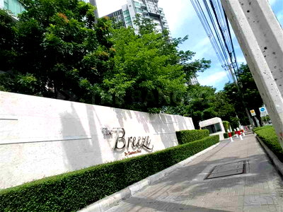 Condos for sale : The Breeze Narathiwas  Special price, limited quantity