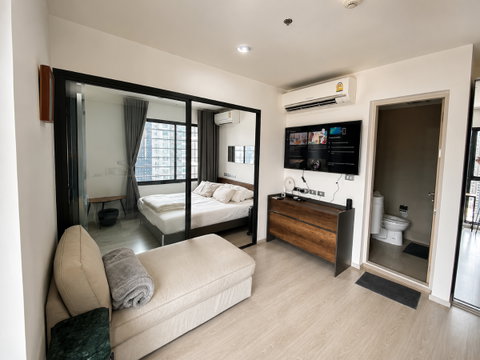 Rhythm Asoke 2 1BR Condo, 25th Floor Near MRT, Rama 9 Investment - U6495537