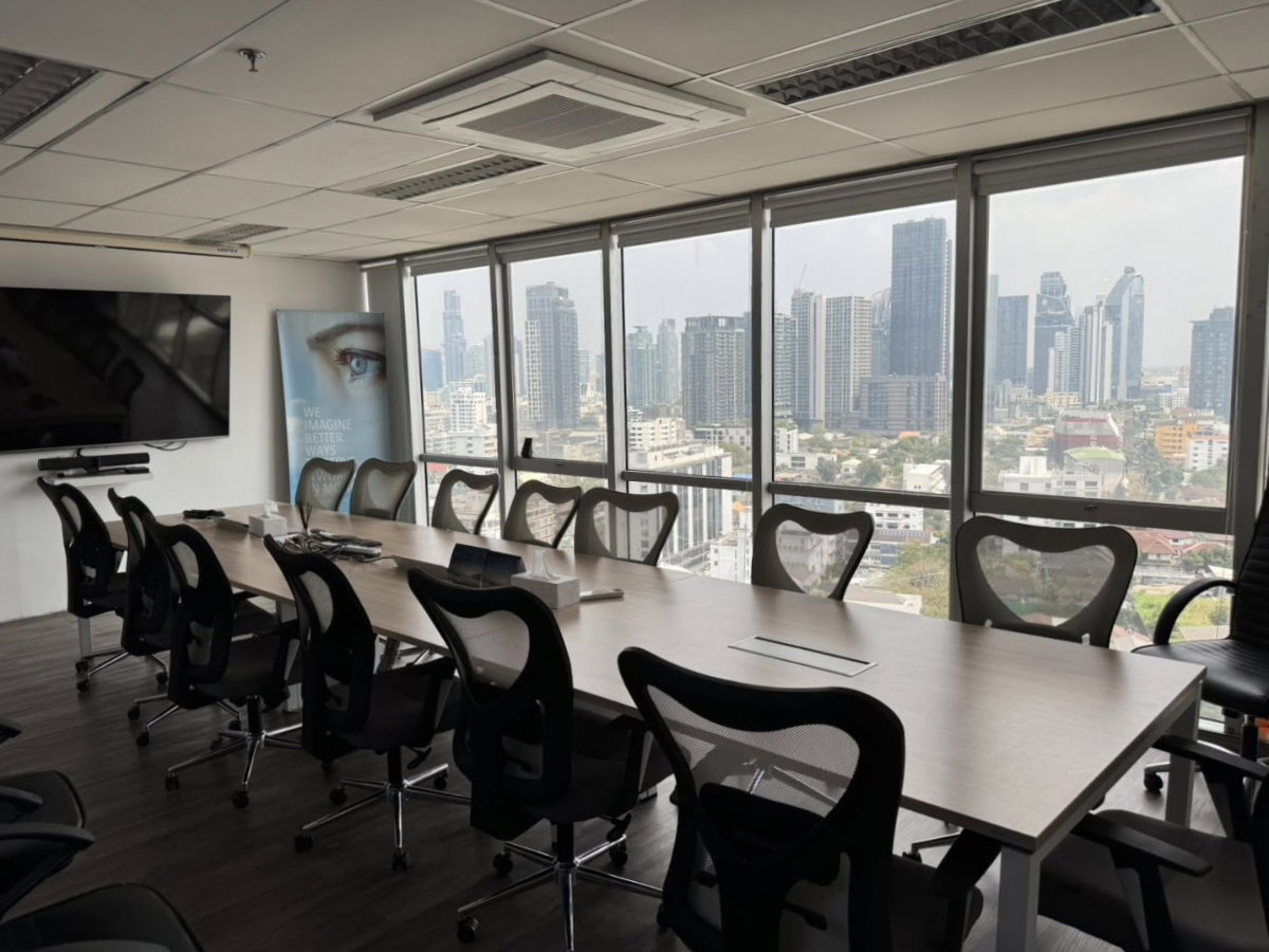 picture For Rent - Office Space Near BTS Phrom Phong - 8/11