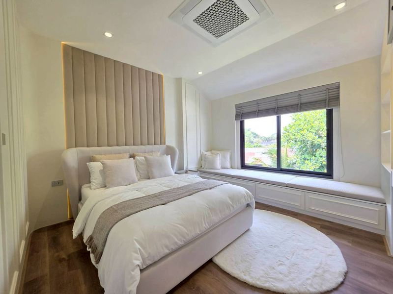 รูป Super Luxury Pool Villa! พูลวิลล่าหรูหลังใหญ่ โซนสารภี – บนที่ดินเกือบครึ่งไร่ พร้อมสระว่ายน้ำไซซ์ยักษ์! - รูปที่ 15/18