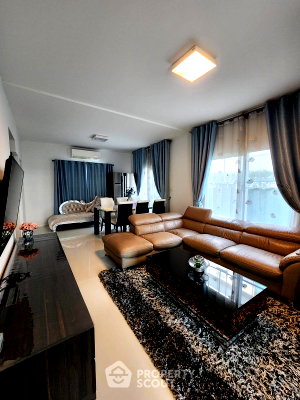 Houses for rent BTS Thong Lo (Thong Lor) : 3-BR House For Rent, Chaiyapruek Watcharapol, O Ngoen (ID 1676219)