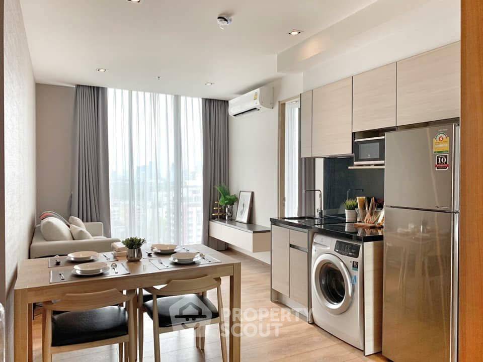 picture 2-BR Condo On 14th Floor, 55 Sqm At Park Origin Phrom Phong, BTS Phrom Phong (ID 556854) - 1/8