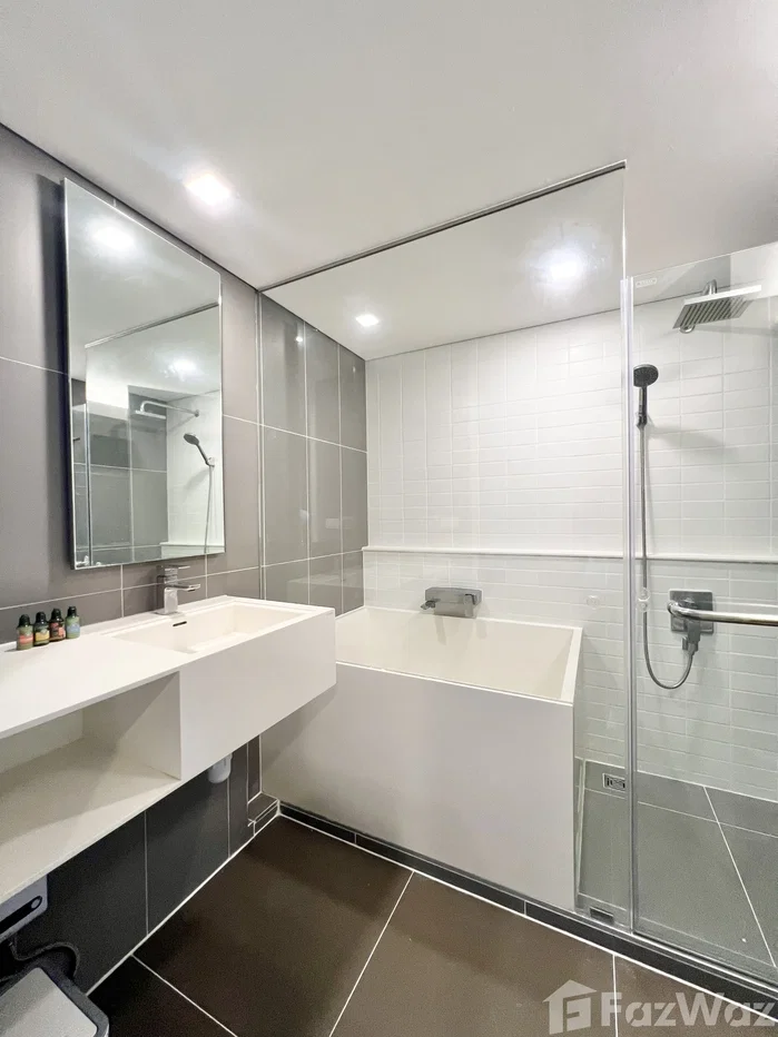 picture Urgent ! sale by owner Duplex unit next to Onnut station 6543262 - 4/10