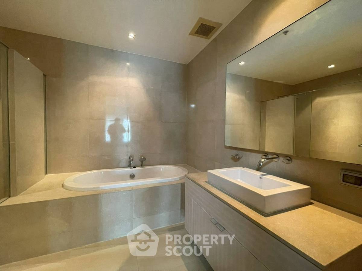 picture 2-BR 115 Sqm Condo At The Madison, 200m To BTS Phrom Phong (ID 3058433) - 14/20