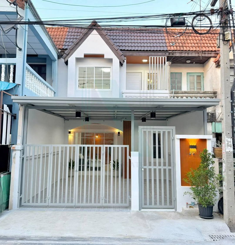 Townhouses for sale : For Sell Town house BUATHONG 2 2-story 3 bedroom 2 bathroom