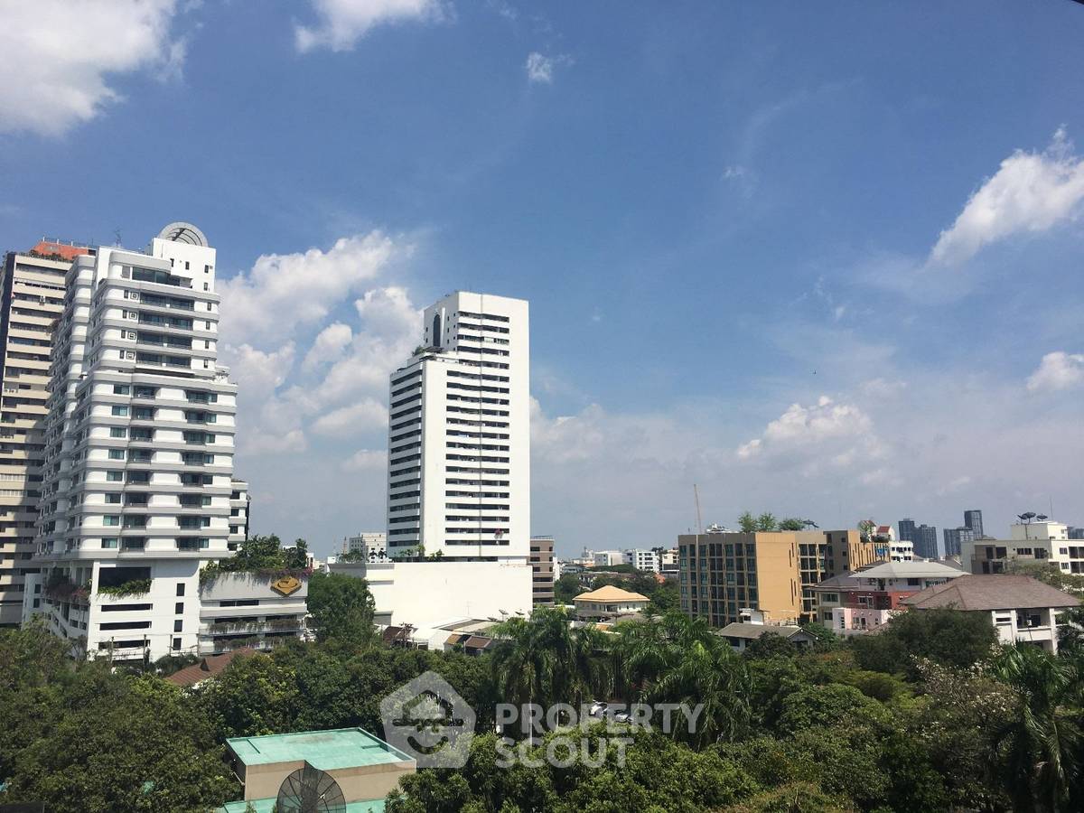 รูป คอนโด 5 ห้องนอน 452 ตร.ม. ขาย ที่ Oriental Towers ใกล้ BTS เอกมัย (ID 3056720) - รูปที่ 10/12