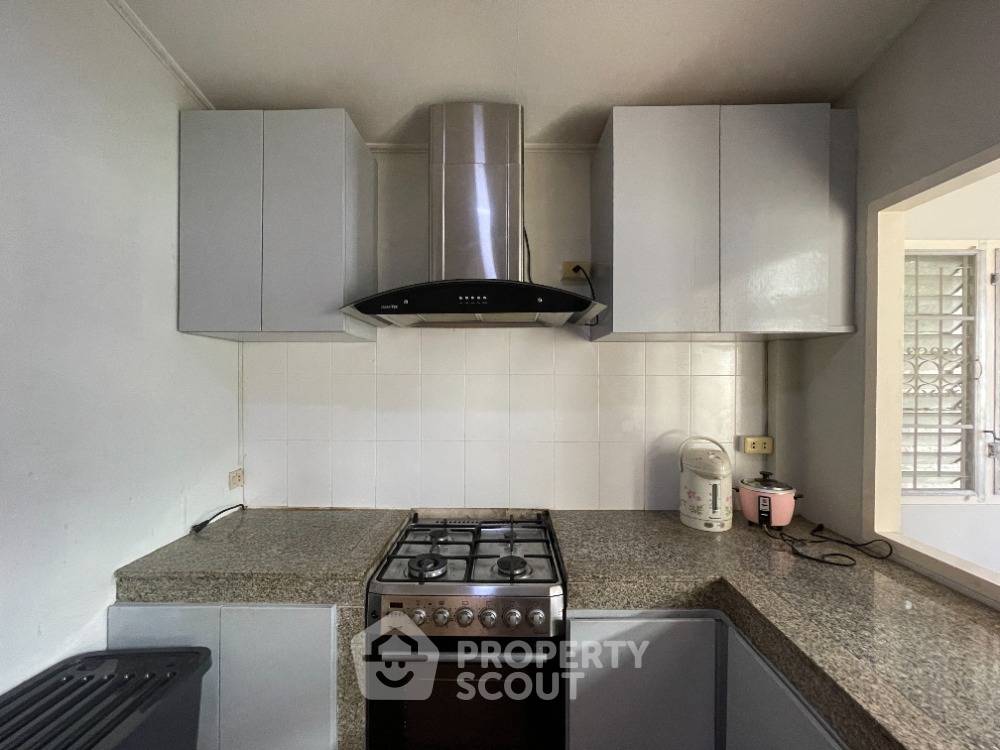 picture Pet-Friendly 3-Bed House For Rent Near Chiang Mai University (ID 1083376) - 5/14